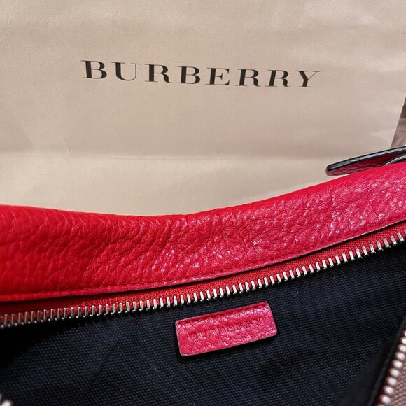 AUTHENTIC Burberry cross body bag - Picture 4 of 9